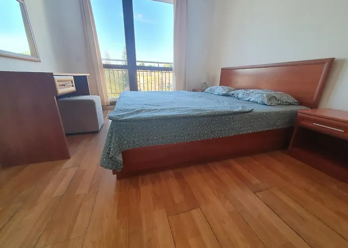 Ashton Hall - Sonnenstrand - Ost * Солнечный берег