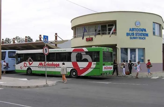 Ashton Hall - Sonnenstrand - Ost Lägenhet Slăntjev Brjag
